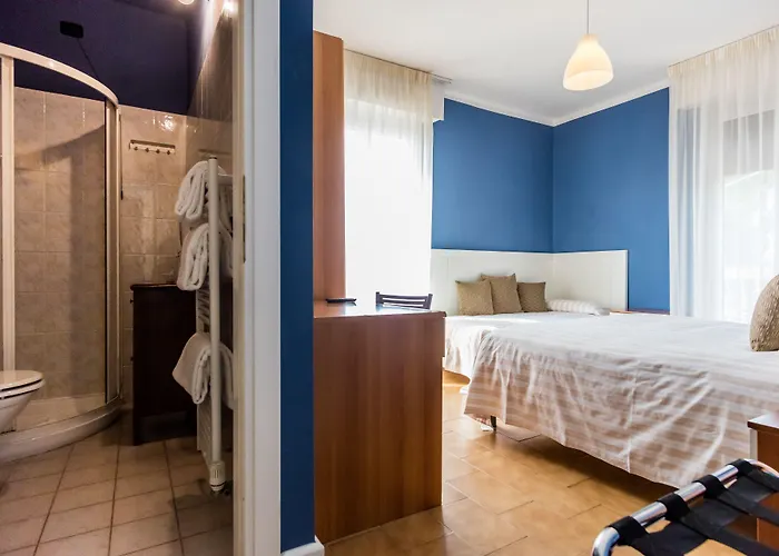 فندق Hotel Bardolino 2*