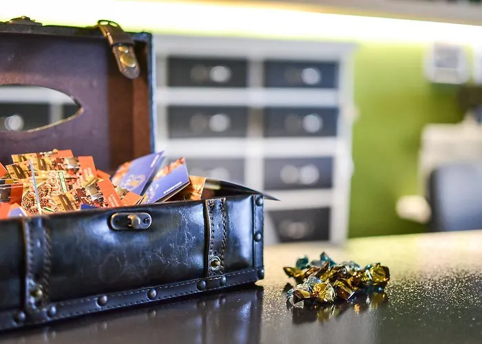 Hotel Bardolino فندق باردولينو